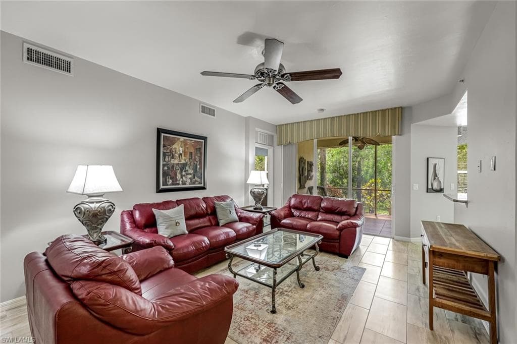 1345 Henley St 706, Naples, FL 34105-3