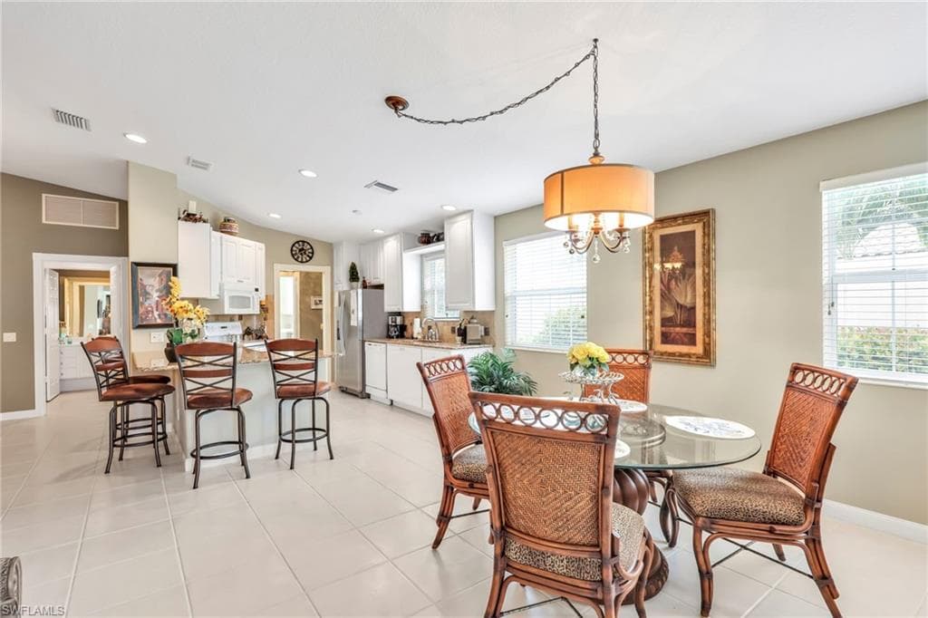 7146 Marconi Ct, Naples, FL 34114-9