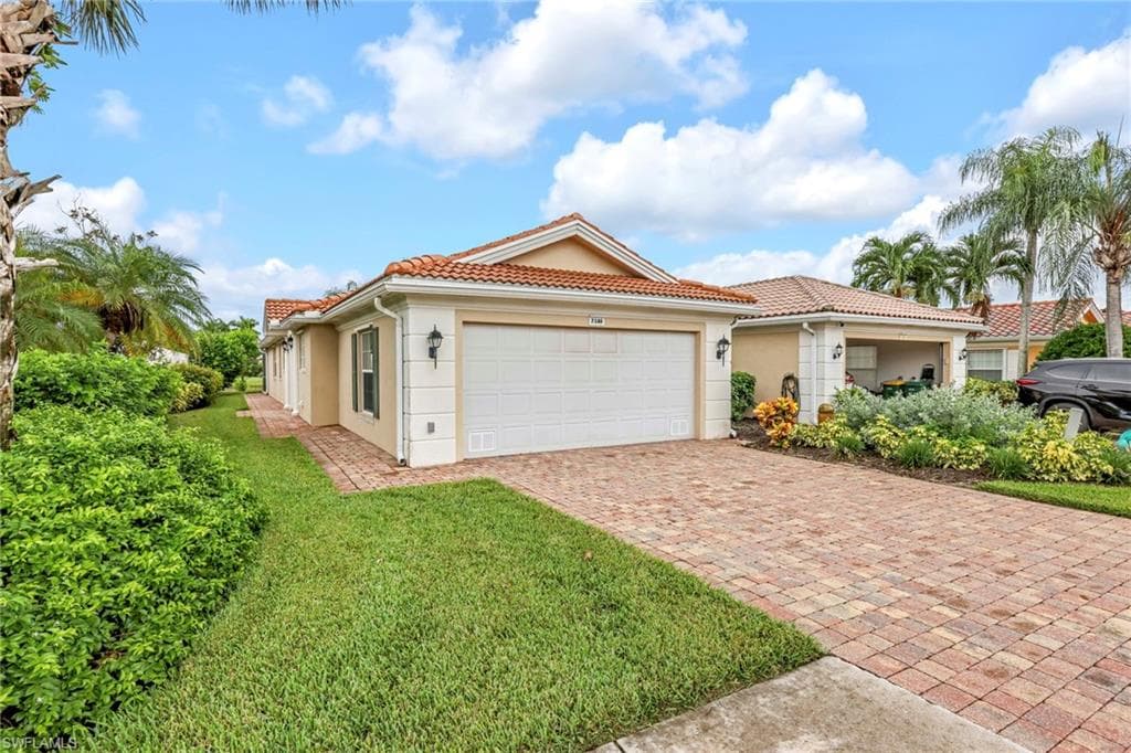7146 Marconi Ct, Naples, FL 34114-28