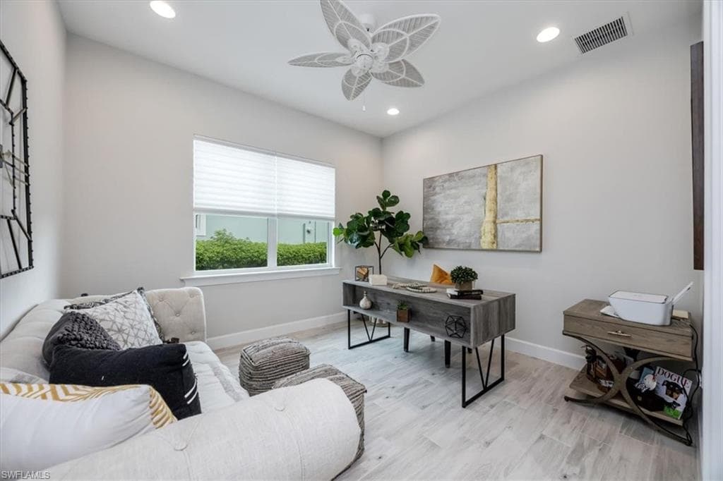 5773 Anegada Dr, Naples, FL 34113-22