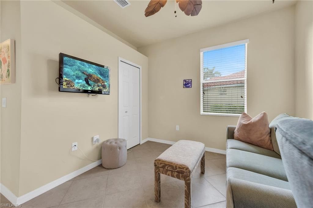 14560 Grapevine Dr, Naples, FL 34114-9
