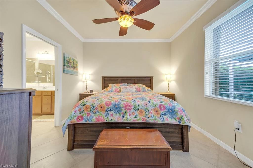 14560 Grapevine Dr, Naples, FL 34114-11