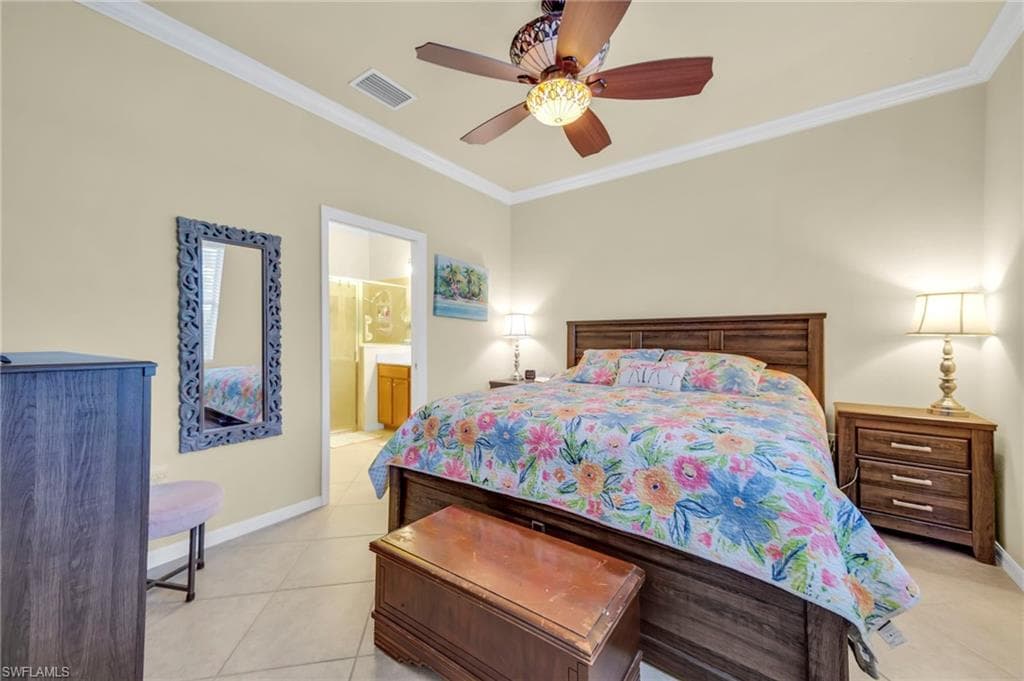14560 Grapevine Dr, Naples, FL 34114-12