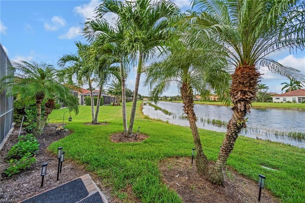 14560 Grapevine Dr, Naples, FL 34114-27