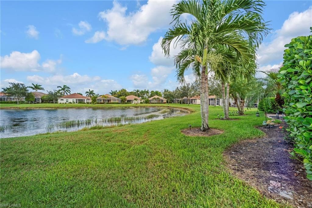 14560 Grapevine Dr, Naples, FL 34114-28
