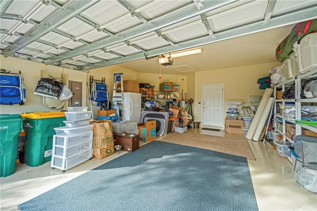 14560 Grapevine Dr, Naples, FL 34114-32
