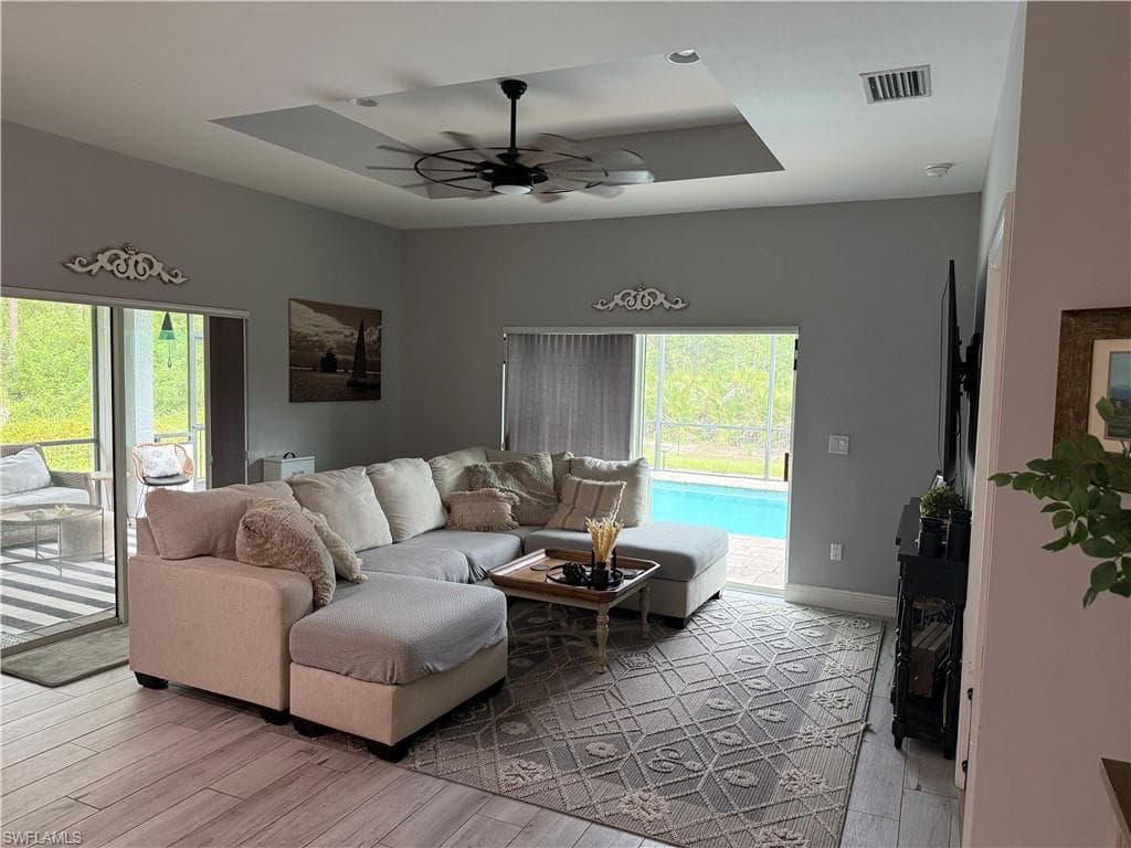 2131 22nd Ave NE, Naples, FL 34120-7