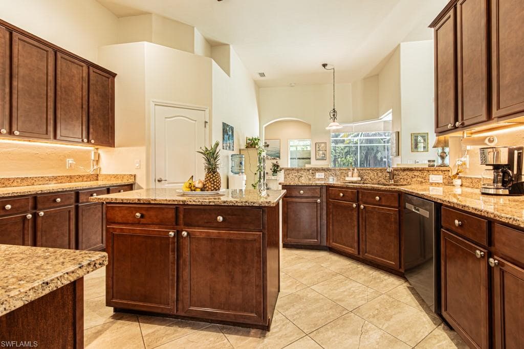 27151 Mora Rd, Bonita Springs, FL 34135-22