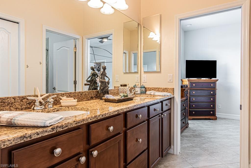 27151 Mora Rd, Bonita Springs, FL 34135-36