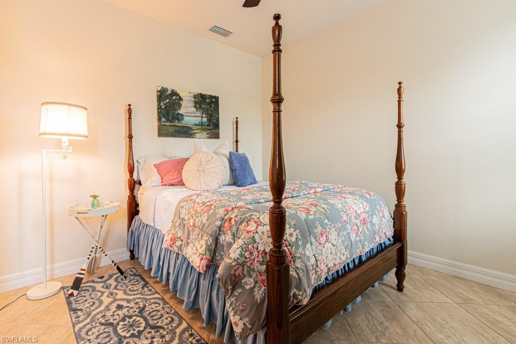 27151 Mora Rd, Bonita Springs, FL 34135-40