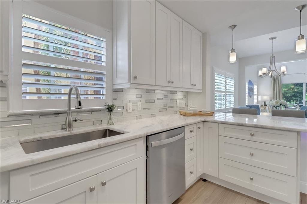 4430 Botanical Place Cir 101, Naples, FL 34112-3