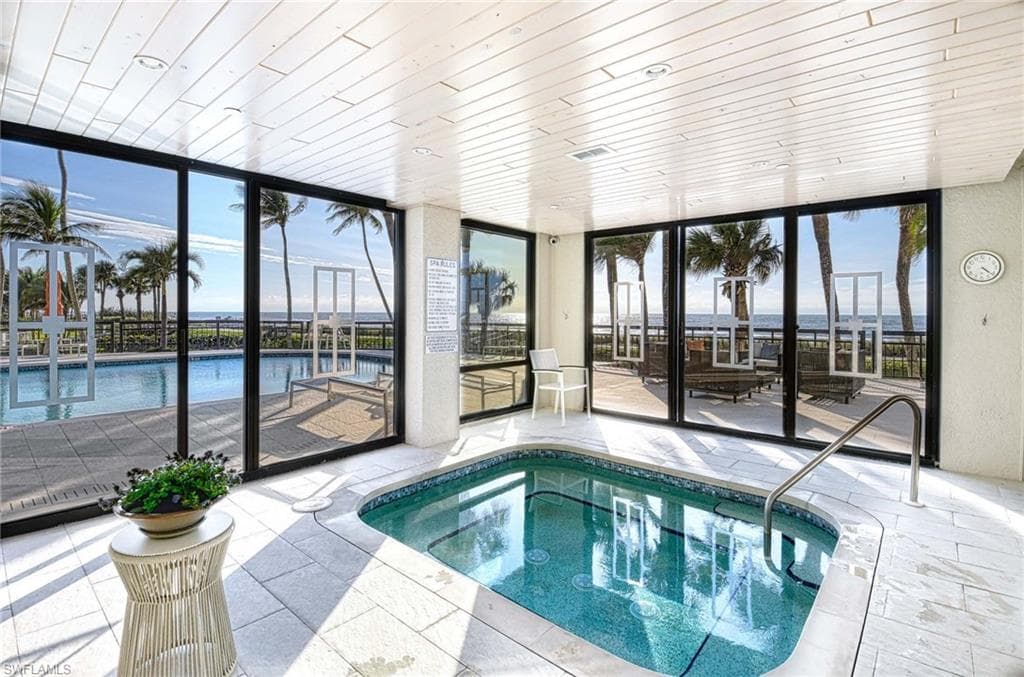 4951 Gulf Shore Blvd N 104, Naples, FL 34103-32