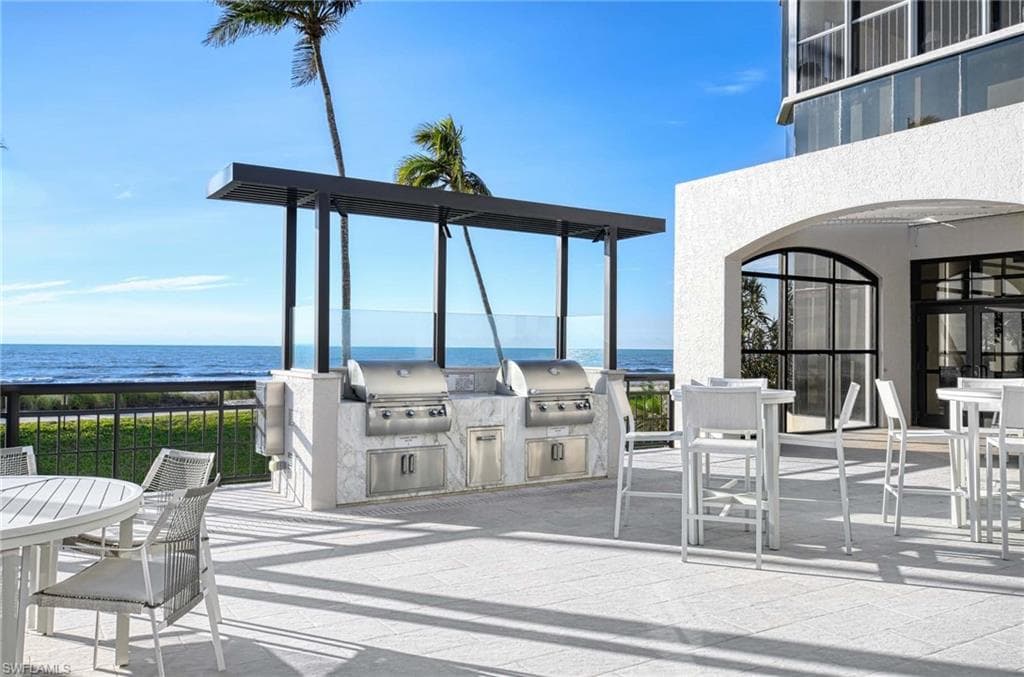 4951 Gulf Shore Blvd N 104, Naples, FL 34103-33