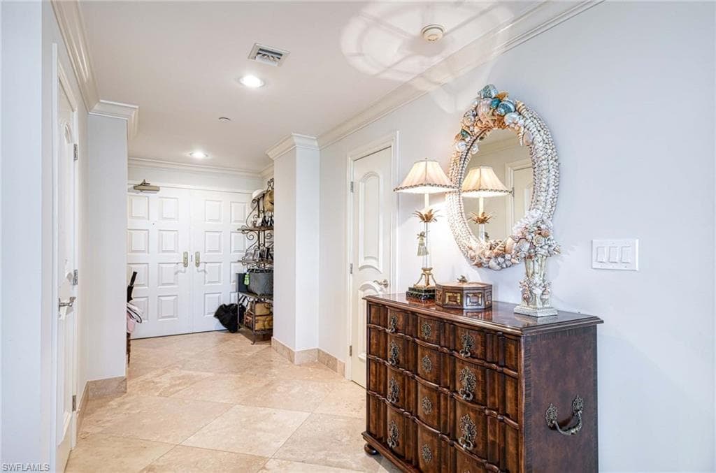 4951 Gulf Shore Blvd N 104, Naples, FL 34103-5