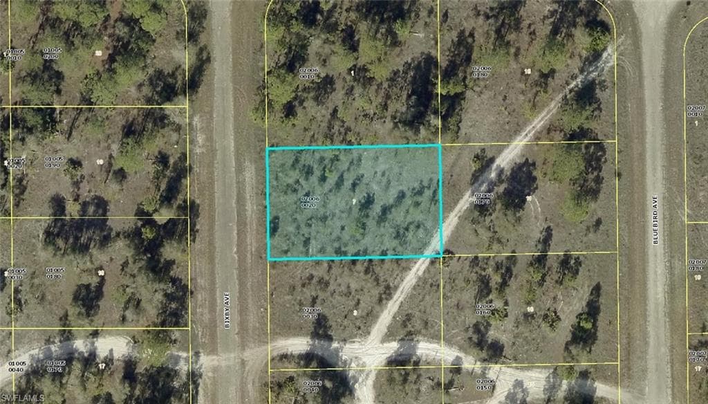 717 Bixby Ave, Lehigh Acres, FL 33974-1