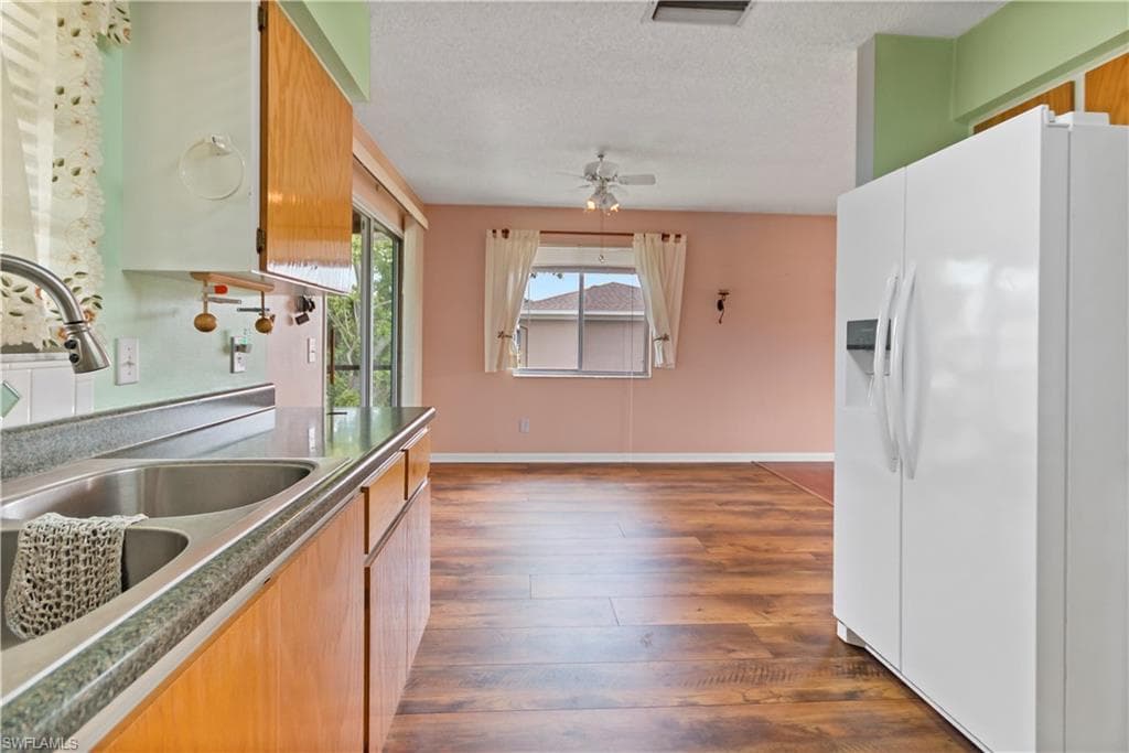 8137 Gull Ln, Fort Myers, FL 33967-12