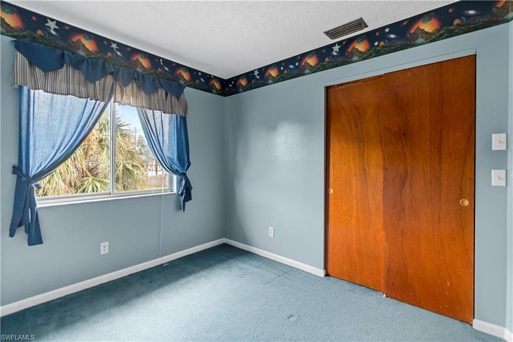 8137 Gull Ln, Fort Myers, FL 33967-14