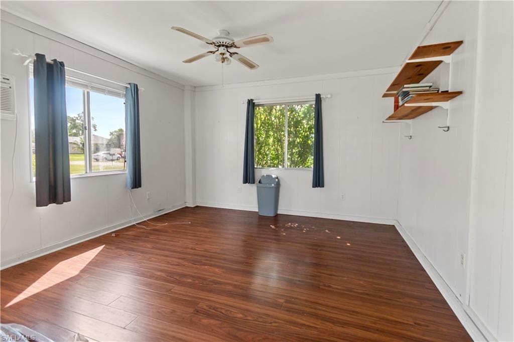 8137 Gull Ln, Fort Myers, FL 33967-21
