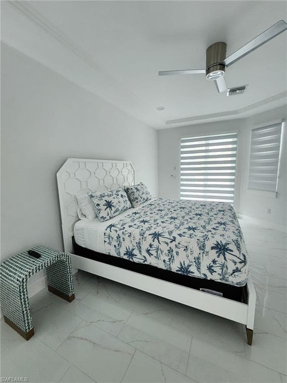 108 Gulfstream St, Marco Island, FL 34145-4