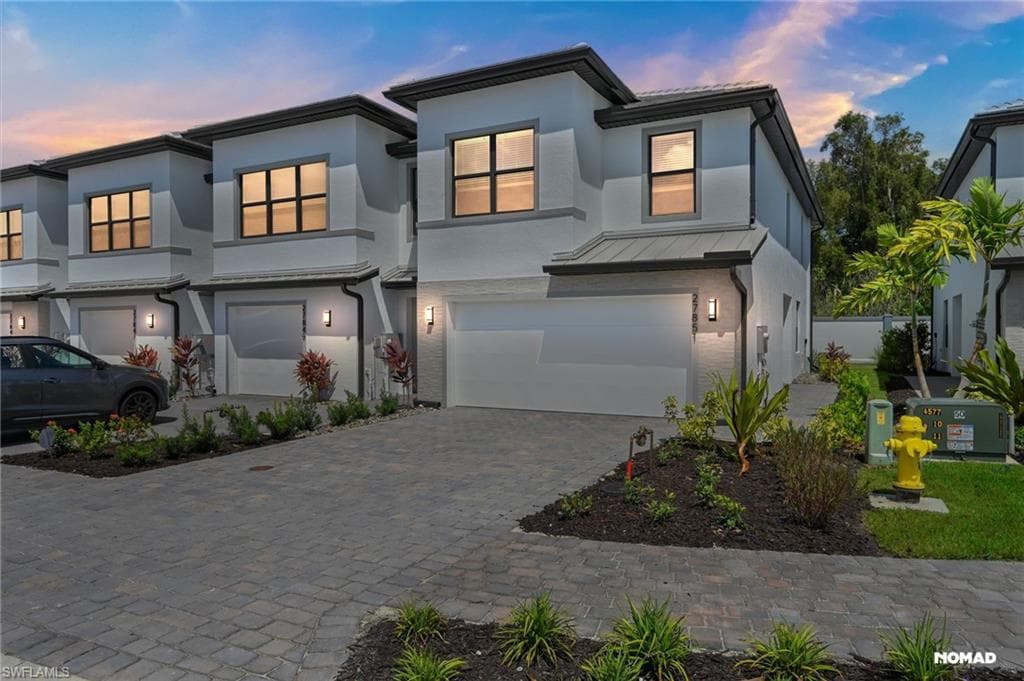 27851 Solis Grande Dr, Bonita Springs, FL 34135-3