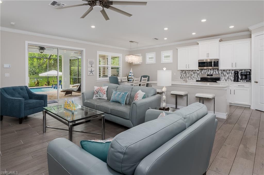14486 Stern Way, Naples, FL 34114-3