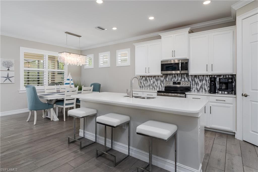 14486 Stern Way, Naples, FL 34114-4