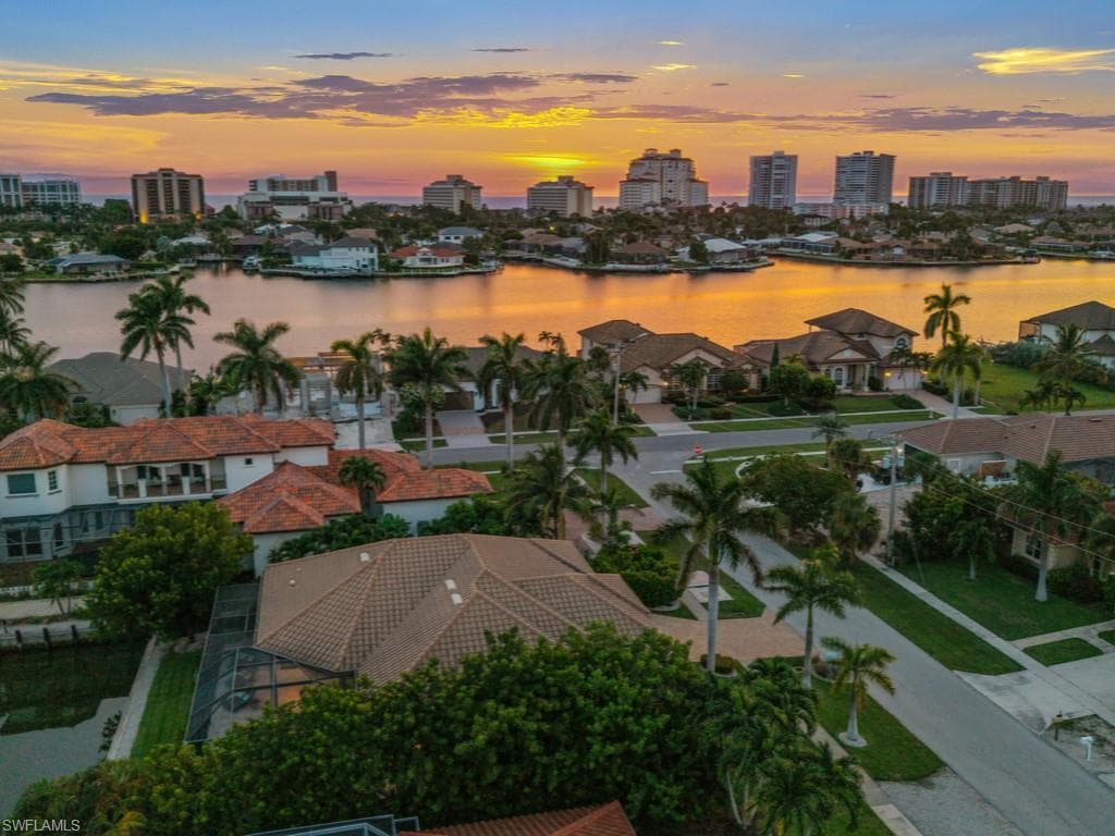 1107 Breakwater Ct, Marco Island, FL 34145-10