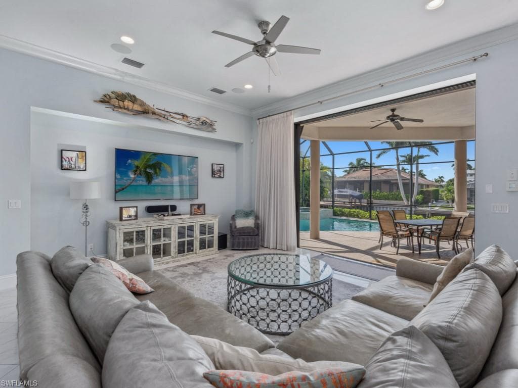 1107 Breakwater Ct, Marco Island, FL 34145-16
