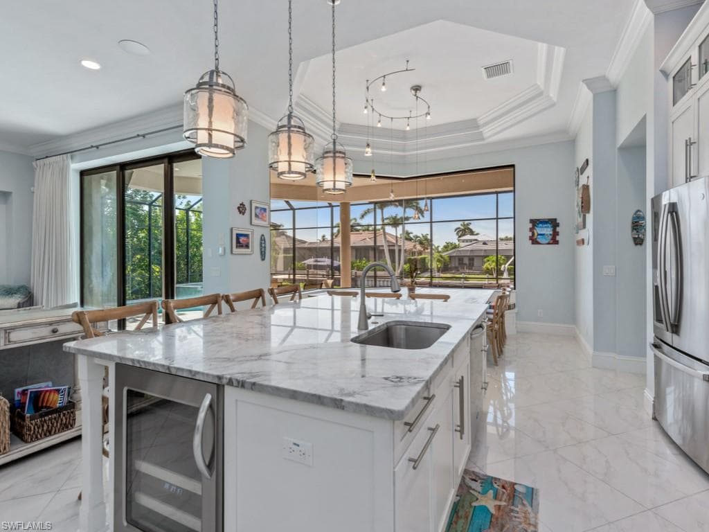 1107 Breakwater Ct, Marco Island, FL 34145-17