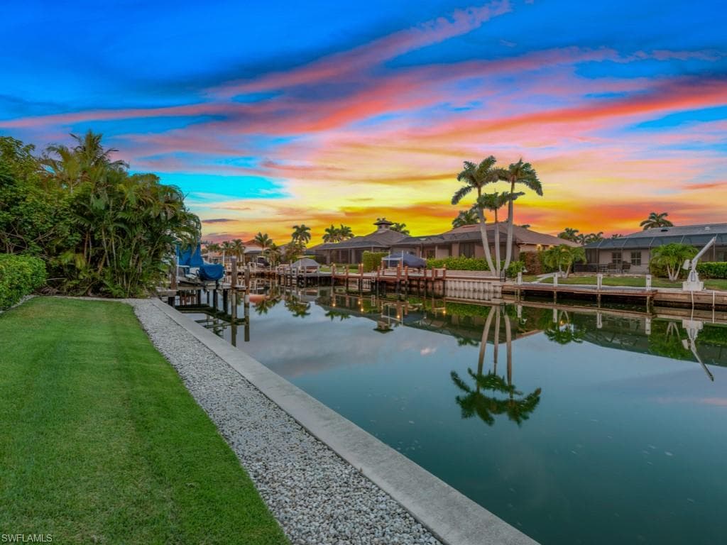 1107 Breakwater Ct, Marco Island, FL 34145-38