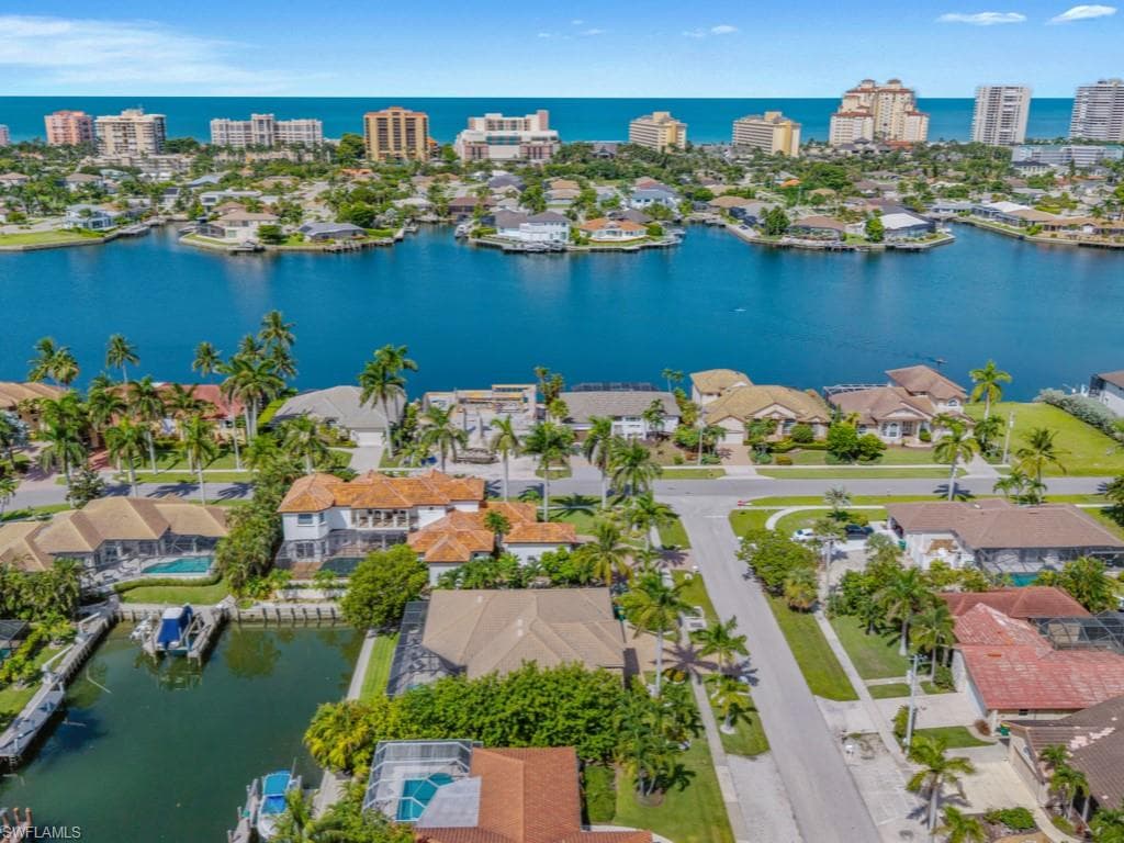 1107 Breakwater Ct, Marco Island, FL 34145-3