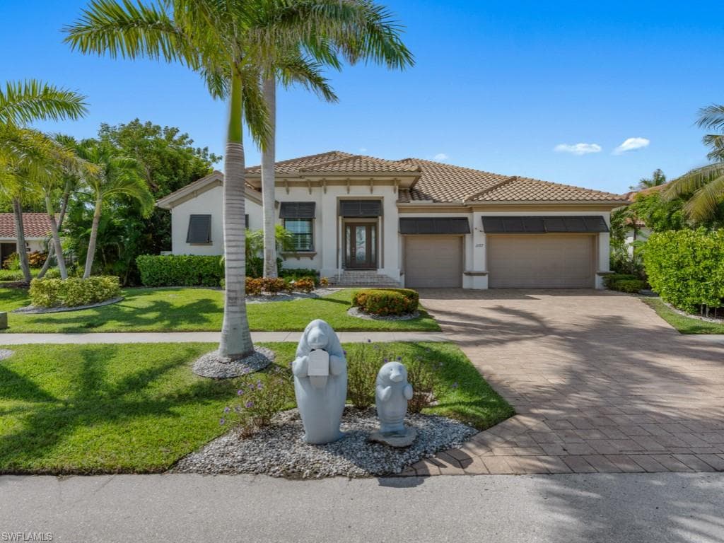 1107 Breakwater Ct, Marco Island, FL 34145-47