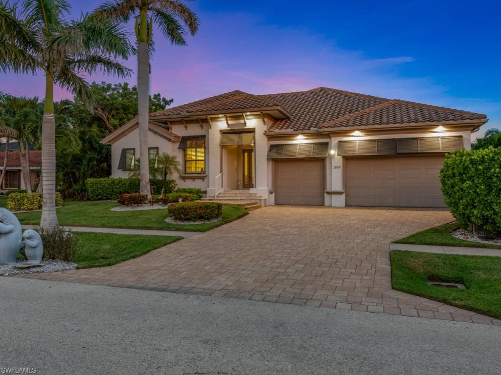 1107 Breakwater Ct, Marco Island, FL 34145-50