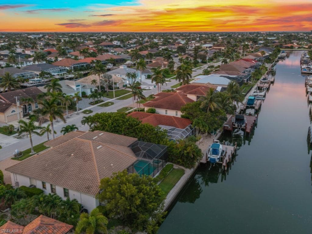 1107 Breakwater Ct, Marco Island, FL 34145-5