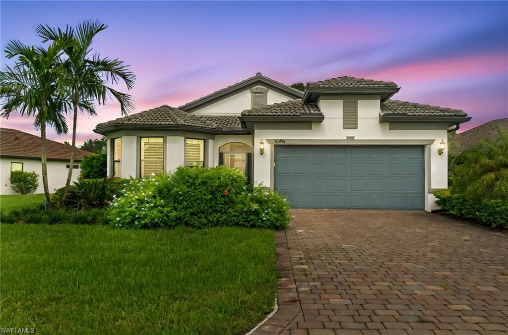 16495 Windsor Way, Alva, FL 33920-2