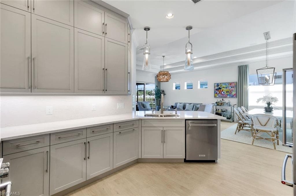 8825 Yucatan Ct, Naples, FL 34112-12