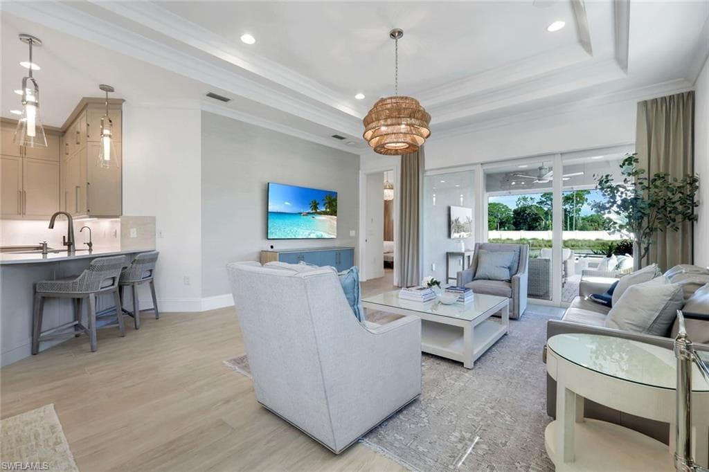 8825 Yucatan Ct, Naples, FL 34112-16