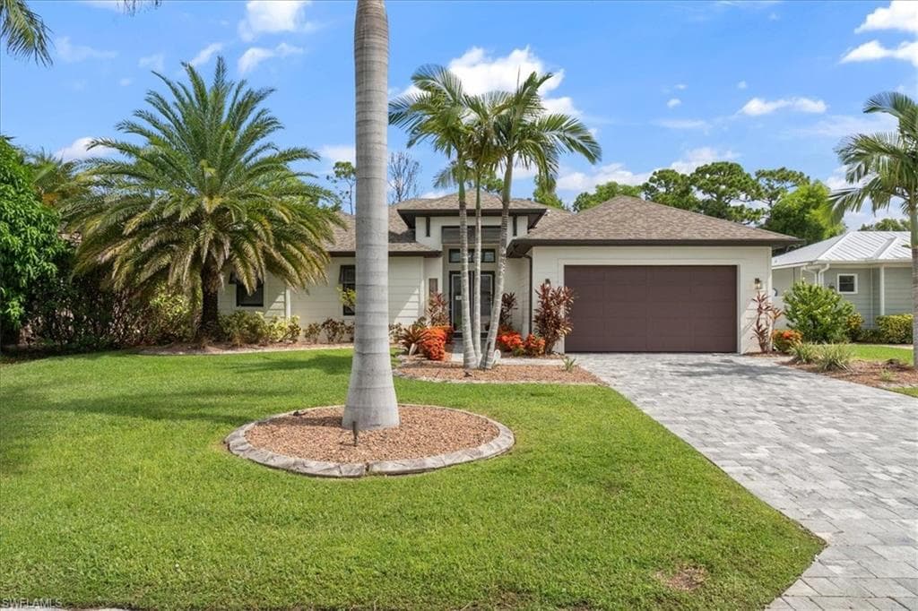 3554 Mccomb Ln, Bonita Springs, FL 34134-1