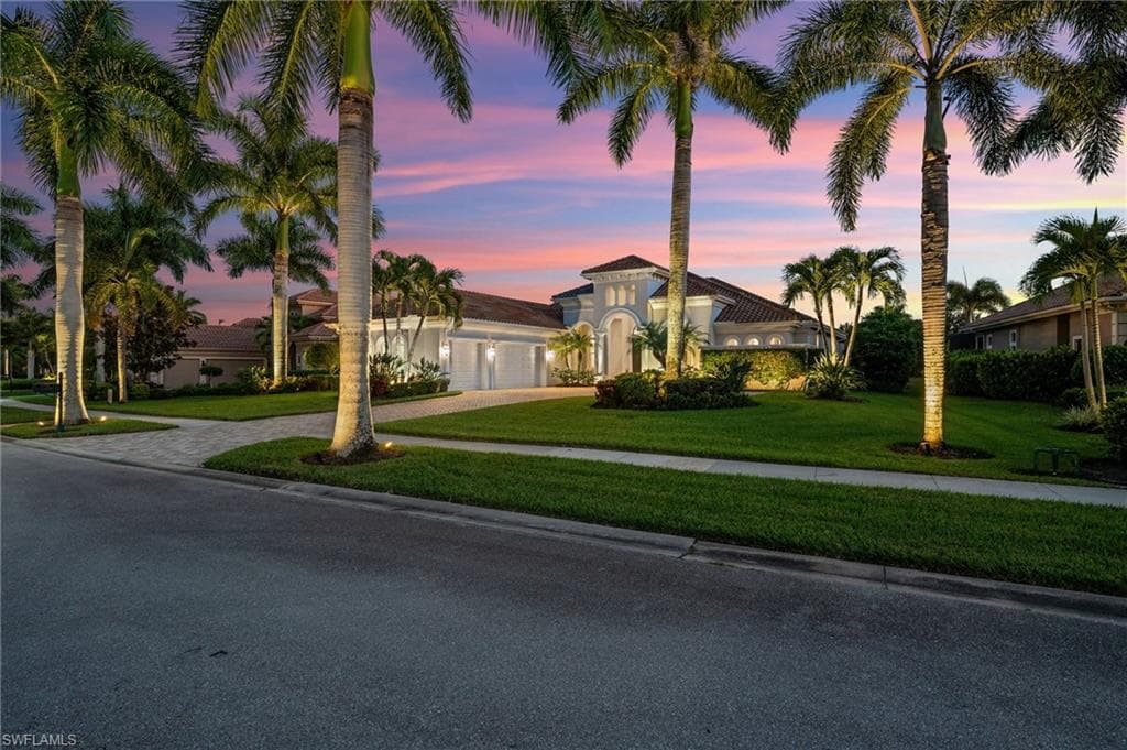 11978 Maidstone Ct, Naples, FL 34120-2