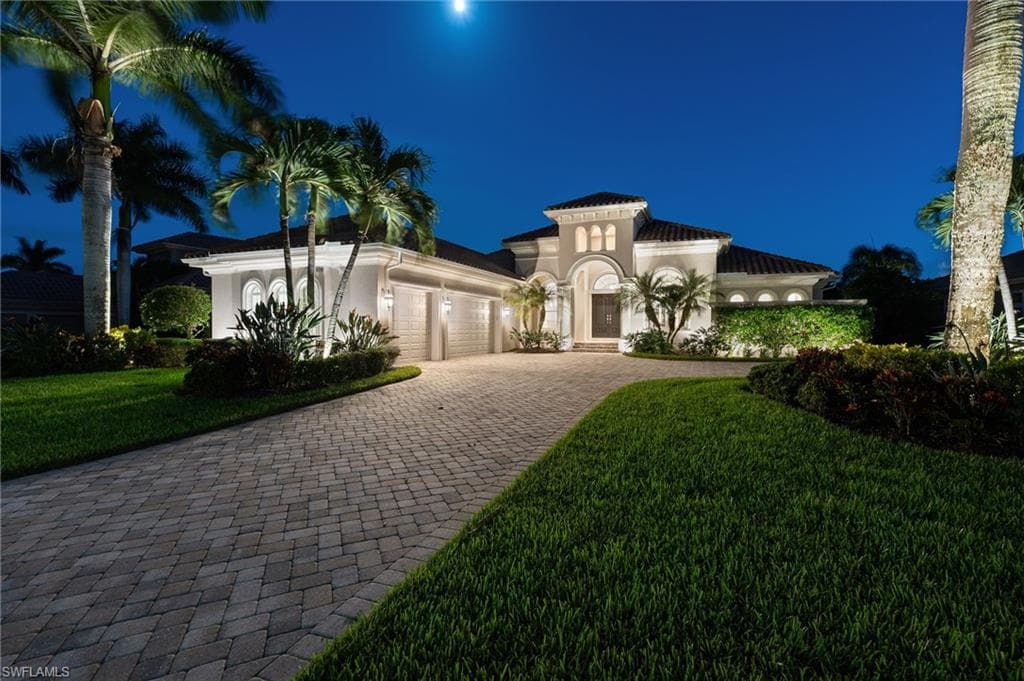 11978 Maidstone Ct, Naples, FL 34120-4