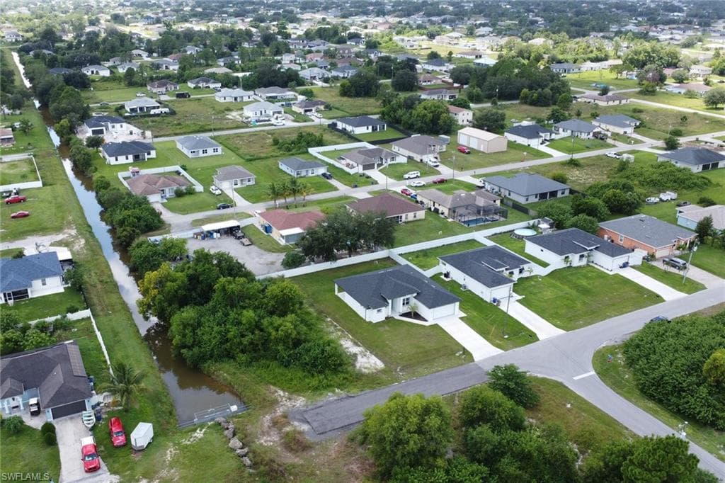 3803 1st St SW, Lehigh Acres, FL 33976-32