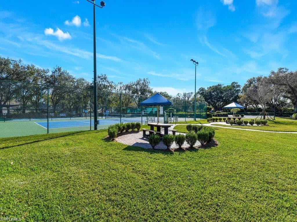 7049 Lone Oak Blvd, Naples, FL 34109-8