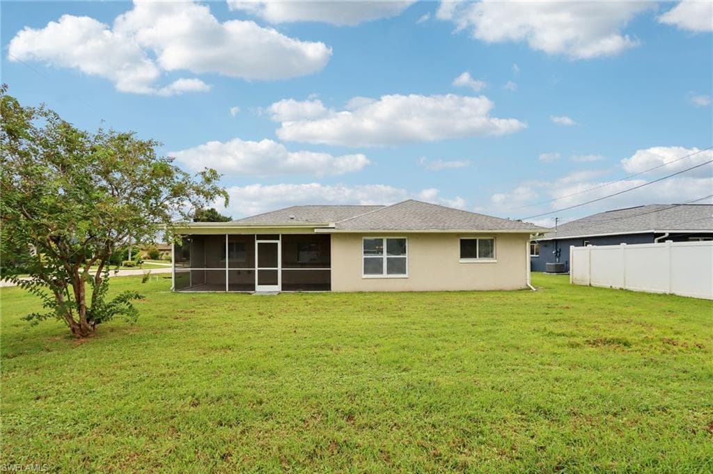 713 35th St, Cape Coral, FL 33904-24
