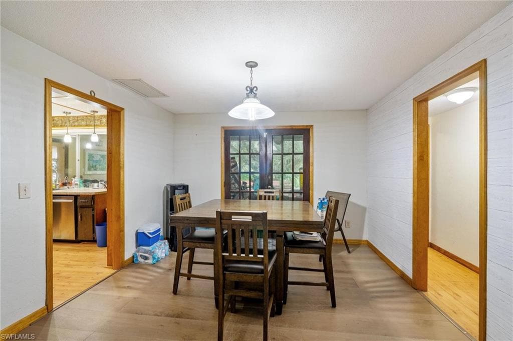7497 Coon Rd, North Fort Myers, FL 33917-26