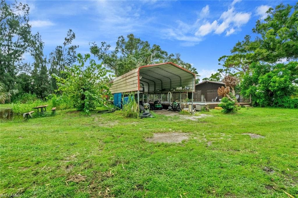 7497 Coon Rd, North Fort Myers, FL 33917-30