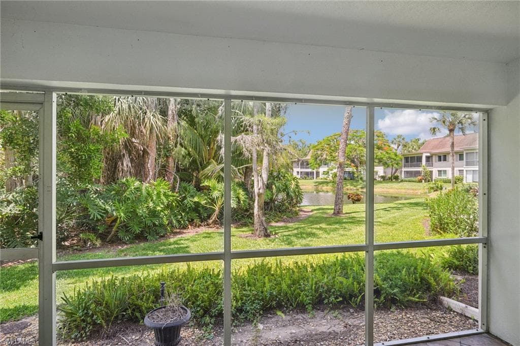 15 Bob O Link Ct 15a, Naples, FL 34105-18