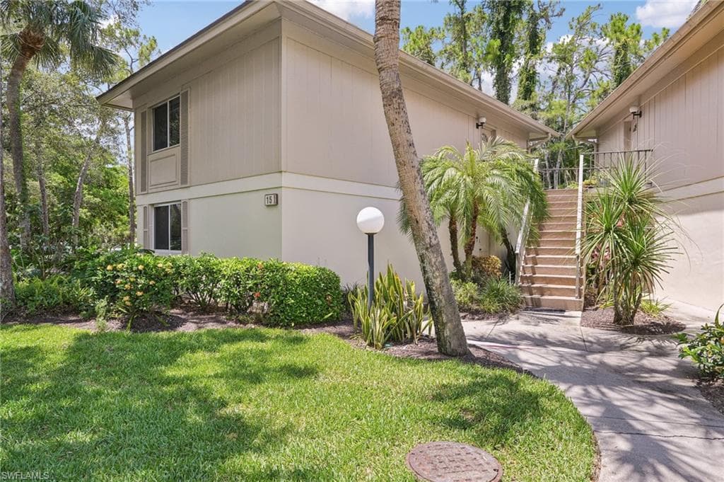 15 Bob O Link Ct 15a, Naples, FL 34105-1
