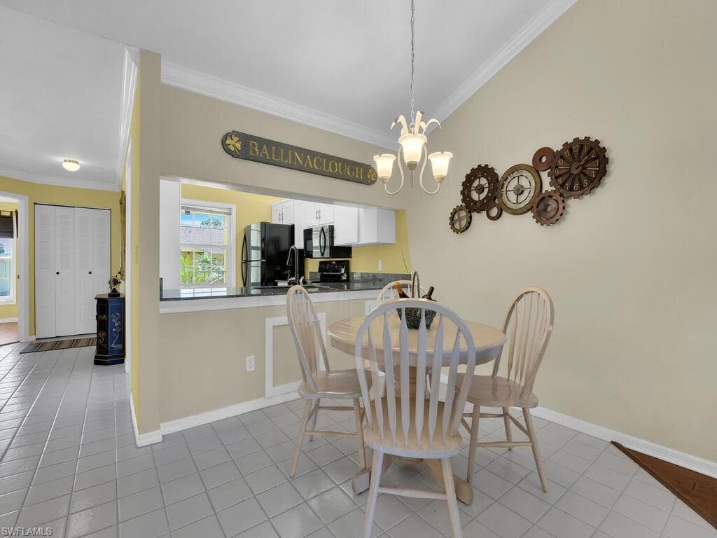 2702 Kings Lake Blvd 204, Naples, FL 34112-9