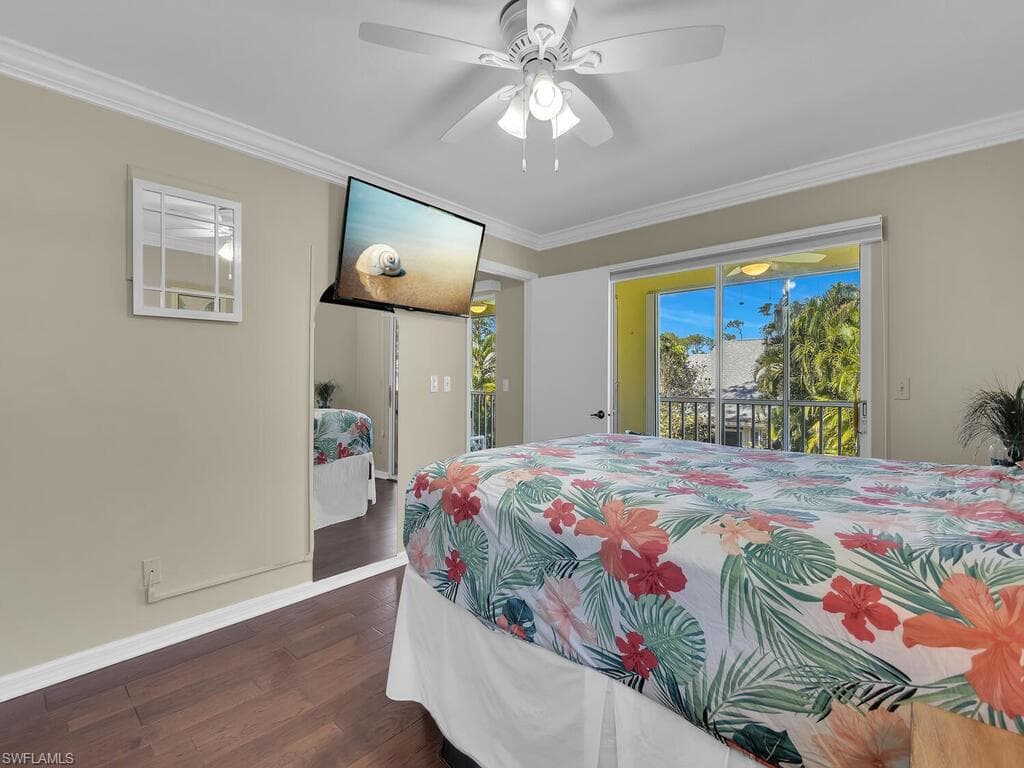 2702 Kings Lake Blvd 204, Naples, FL 34112-17