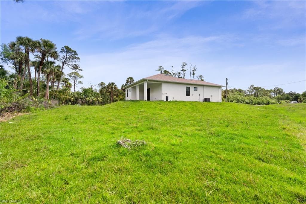 630 Loleta Ct, Lehigh Acres, FL 33972-22